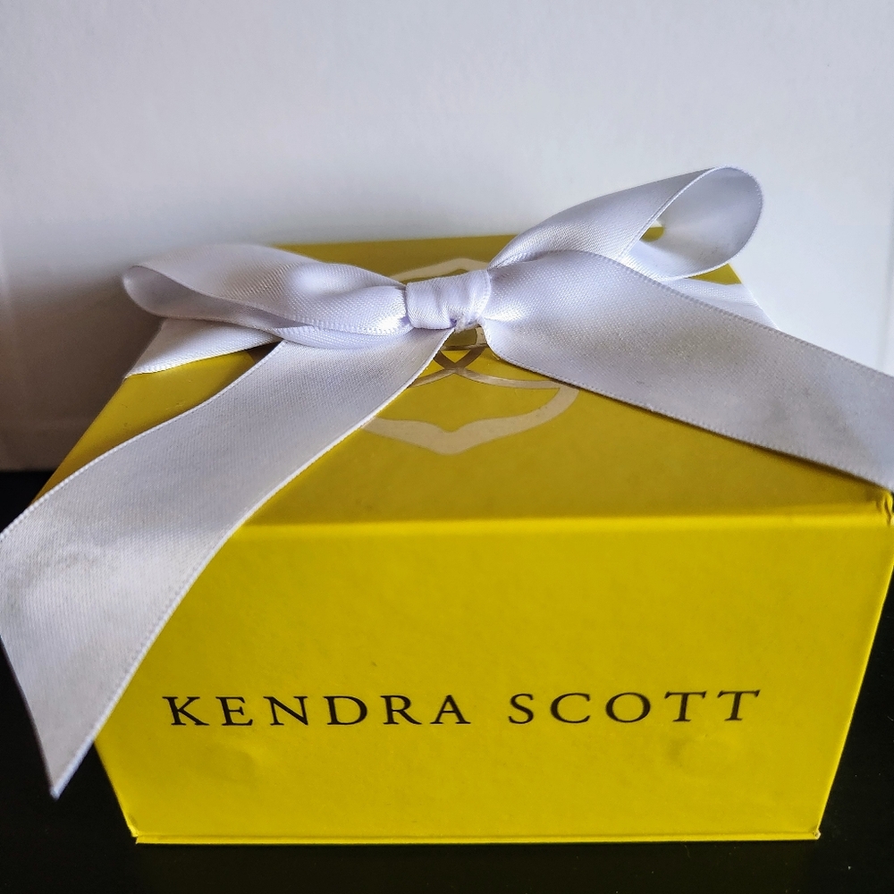 ✨️Kendra Scott Rayne Gold Necklace with Deep Purple Stone NWT✨️ - Picture 5 of 5